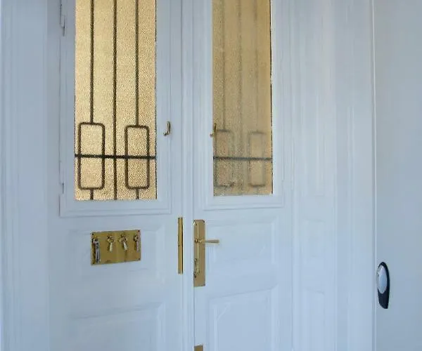 Standard By Hi5 - Anker 1