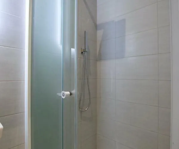 Standard By Hi5 - Anker 1